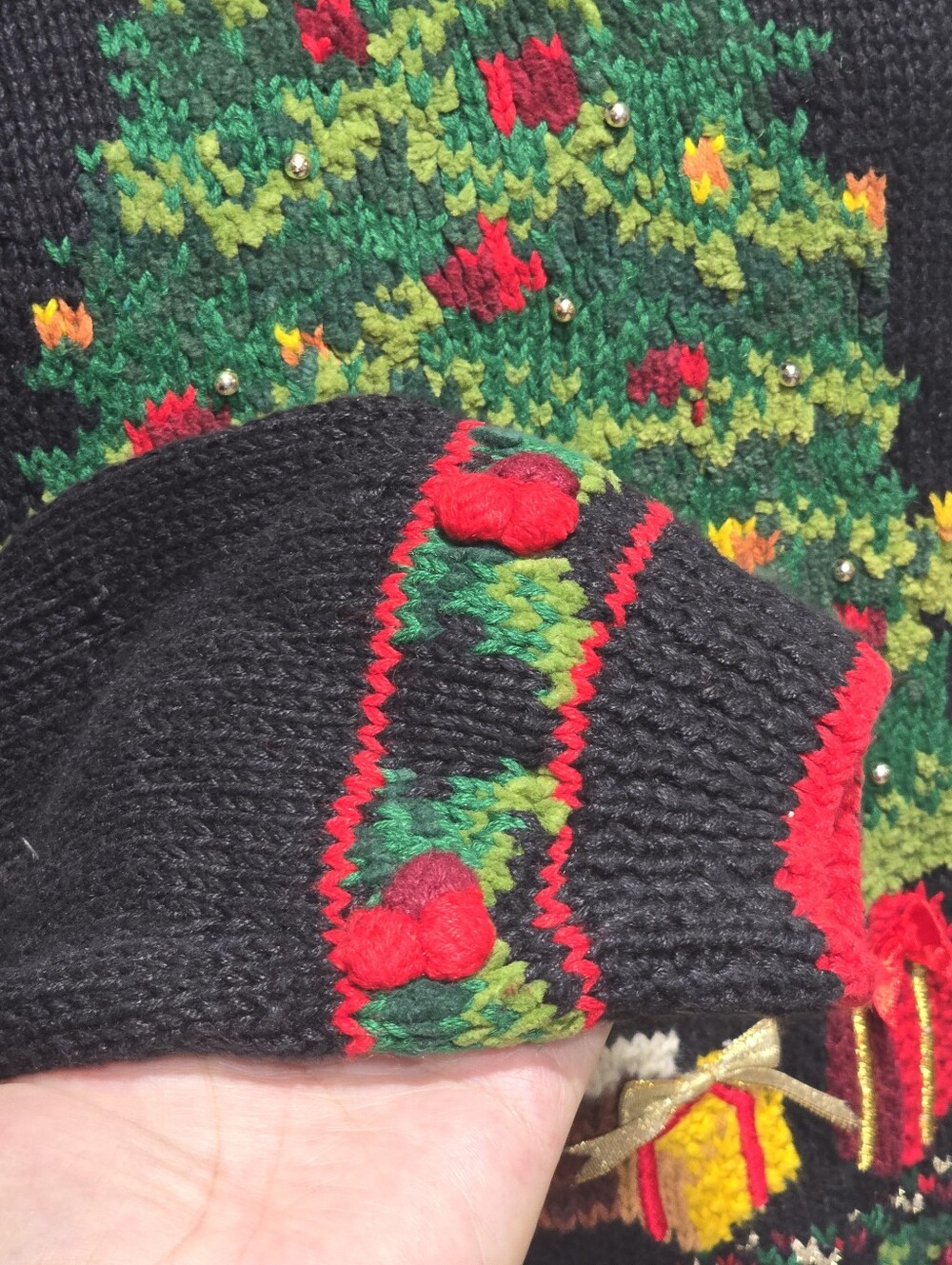 Vintage Casual Corner Christmas Tree Knit Sweater Gift Wreath Teddy Bear Motif - Picture 3 of 13